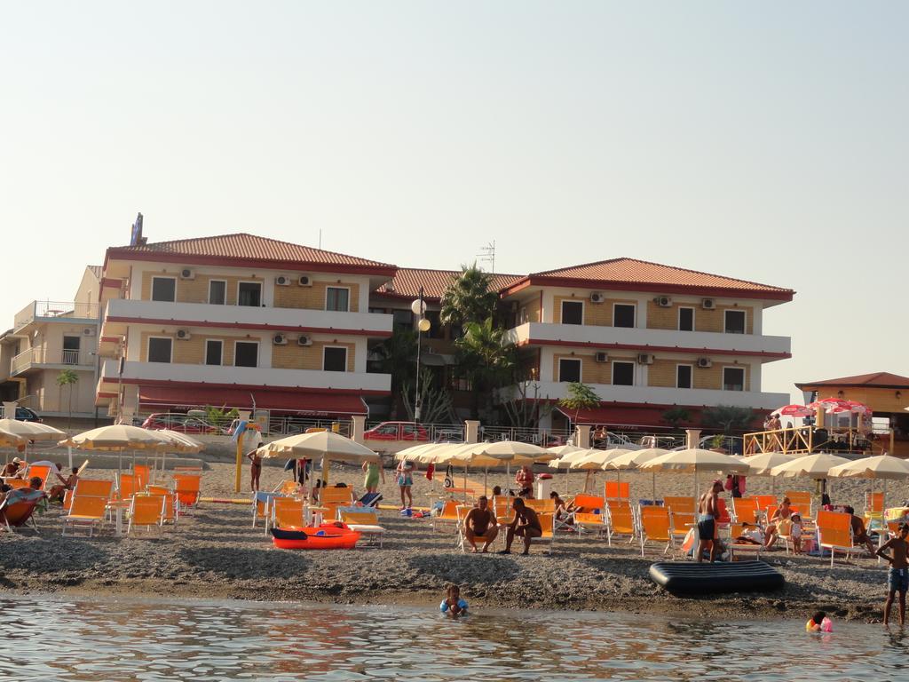 Hotel Miramare Чиро-Марина Экстерьер фото