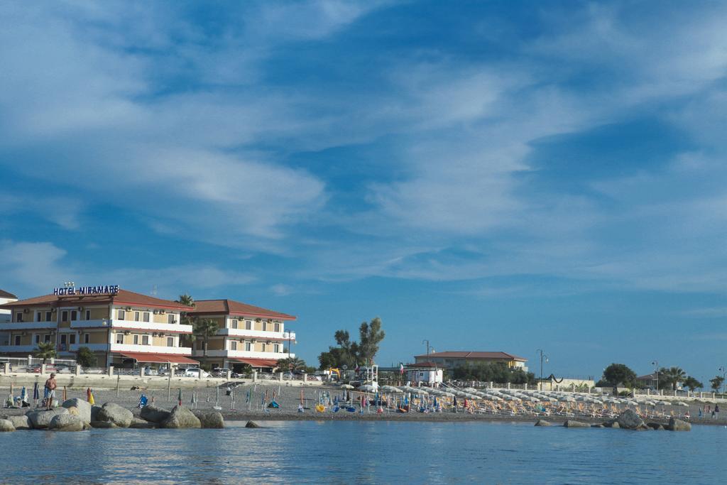 Hotel Miramare Чиро-Марина Экстерьер фото